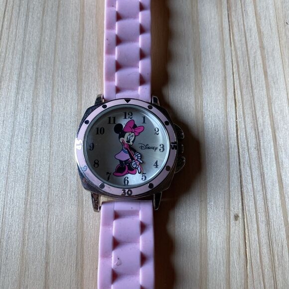 Disney Minnie Mouse Pink  women's Watch Accutime MN1063KL New Battery Vintage - Picture 1 of 11